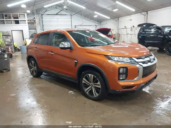 JA4AR3AU4LU004878 2020 MITSUBISHI OUTLANDER - Image 1