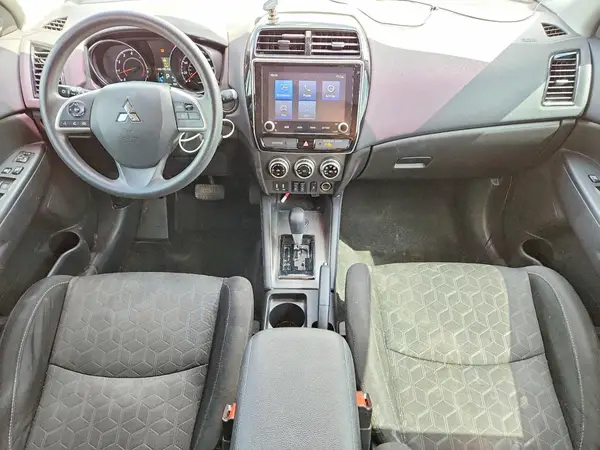 JA4AR3AU4LU013869 2020 MITSUBISHI OUTLANDER - Image 8