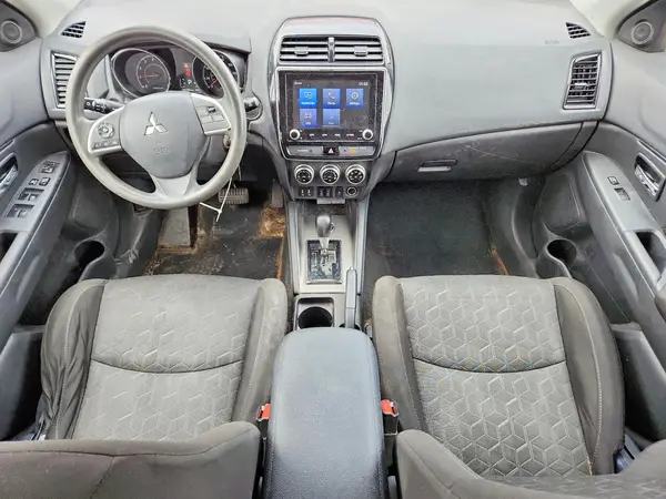 JA4AR3AU4LU017050 2020 MITSUBISHI OUTLANDER - Image 8