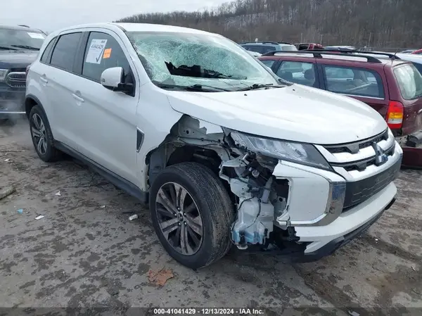 JA4AR3AU4LU021423 2020 MITSUBISHI OUTLANDER - Image 1