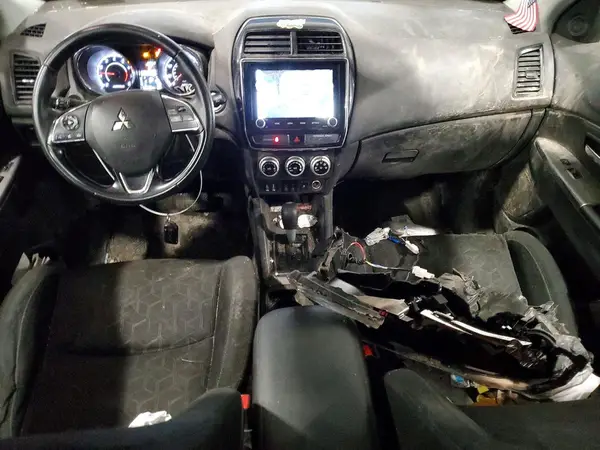 JA4AR3AU4LU023754 2020 MITSUBISHI OUTLANDER - Image 8