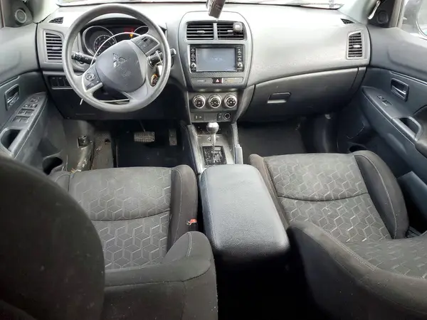 JA4AR3AU4LU030994 2020 MITSUBISHI OUTLANDER - Image 8