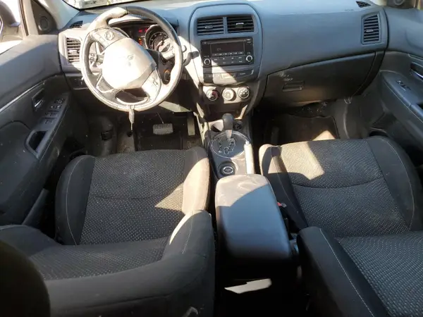 JA4AR3AU5GZ023965 2016 MITSUBISHI OUTLANDER - Image 8