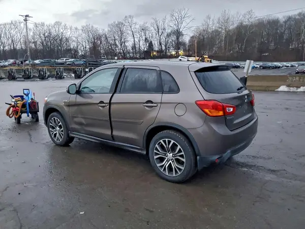 JA4AR3AU5GZ043276 2016 MITSUBISHI OUTLANDER - Image 2