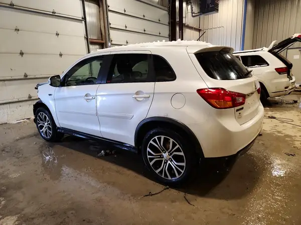 JA4AR3AU5GZ064807 2016 MITSUBISHI OUTLANDER - Image 2