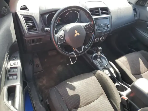 JA4AR3AU5HZ025572 2017 MITSUBISHI OUTLANDER - Image 8