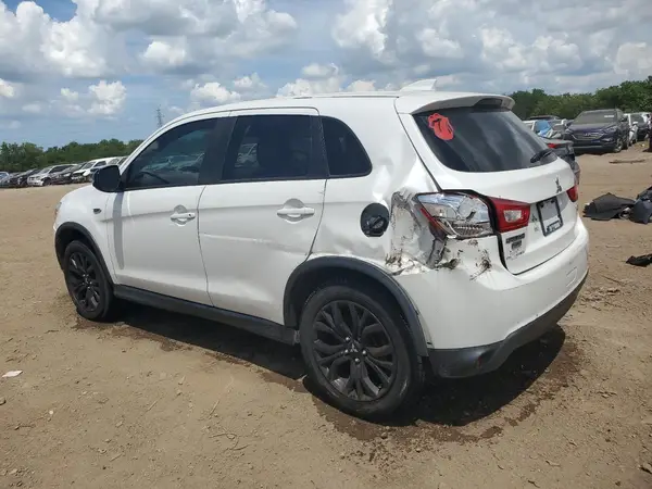 JA4AR3AU5HZ039200 2017 MITSUBISHI OUTLANDER - Image 2