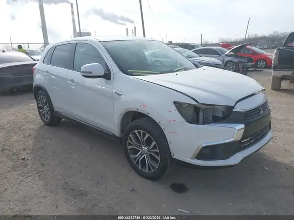 JA4AR3AU5HZ042775 2017 MITSUBISHI OUTLANDER - Image 1