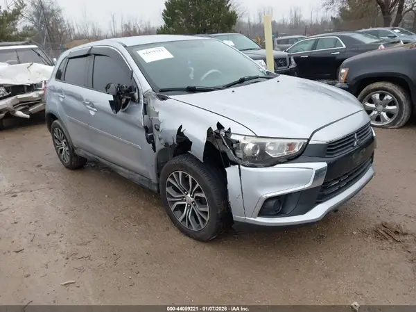 JA4AR3AU5HZ047345 2017 MITSUBISHI OUTLANDER - Image 1