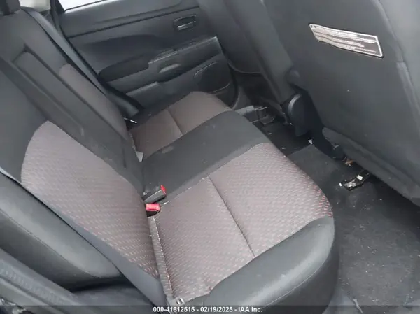 JA4AR3AU5HZ059477 2017 MITSUBISHI OUTLANDER - Image 8