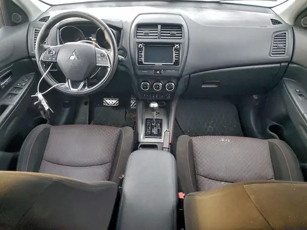 JA4AR3AU5JU005728 2018 MITSUBISHI OUTLANDER - Image 8