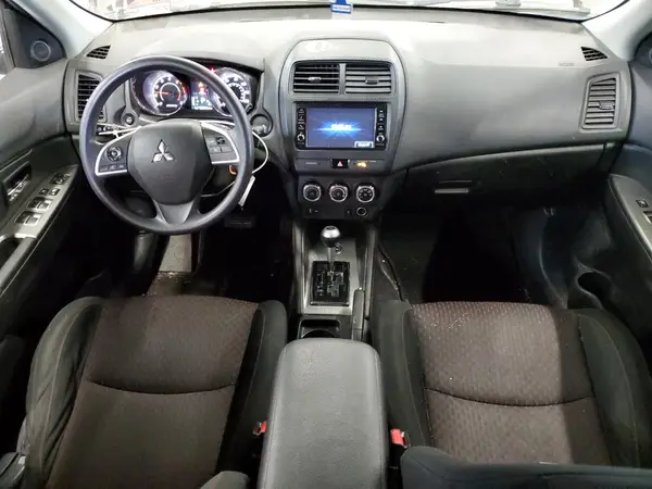 JA4AR3AU5JU016177 2018 MITSUBISHI OUTLANDER - Image 8