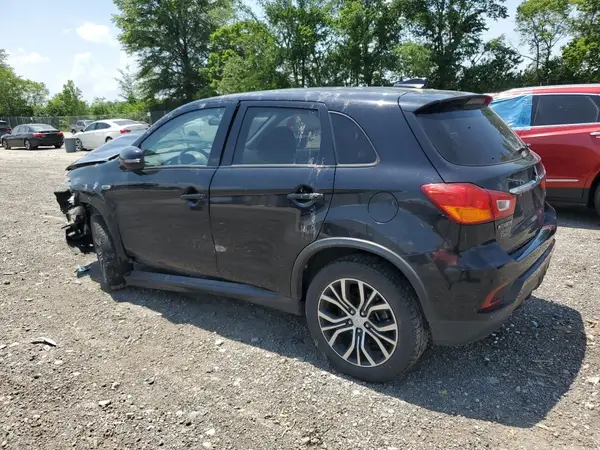 JA4AR3AU5JZ009913 2018 MITSUBISHI OUTLANDER - Image 2