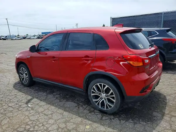 JA4AR3AU5JZ035685 2018 MITSUBISHI OUTLANDER - Image 2