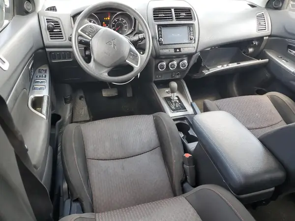 JA4AR3AU5KU003379 2019 MITSUBISHI OUTLANDER - Image 8