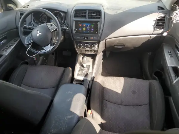 JA4AR3AU5KU004807 2019 MITSUBISHI OUTLANDER - Image 8