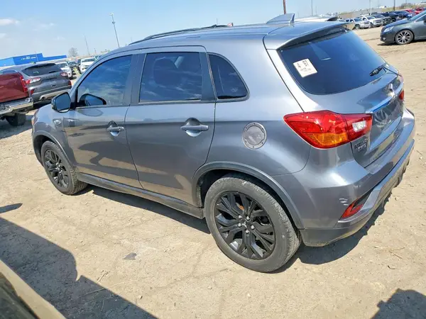 JA4AR3AU5KU009621 2019 MITSUBISHI OUTLANDER - Image 2