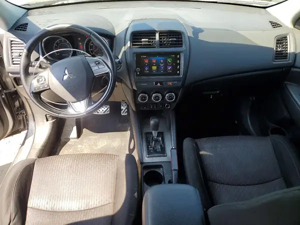 JA4AR3AU5KU009621 2019 MITSUBISHI OUTLANDER - Image 8