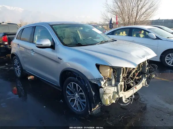JA4AR3AU5KU013605 2019 MITSUBISHI OUTLANDER - Image 1
