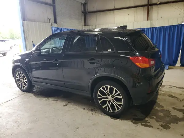JA4AR3AU5KU013684 2019 MITSUBISHI OUTLANDER - Image 2