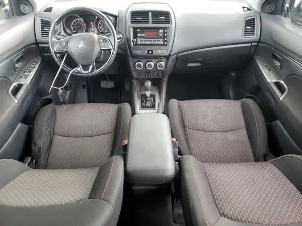 JA4AR3AU5KU014415 2019 MITSUBISHI OUTLANDER - Image 8