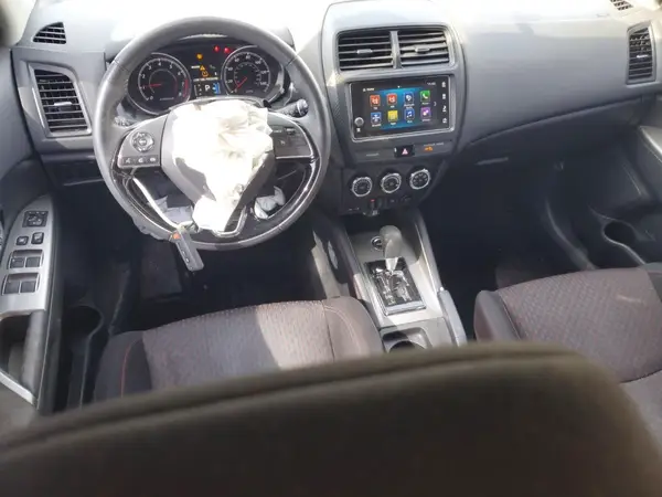 JA4AR3AU5KU015239 2019 MITSUBISHI OUTLANDER - Image 8