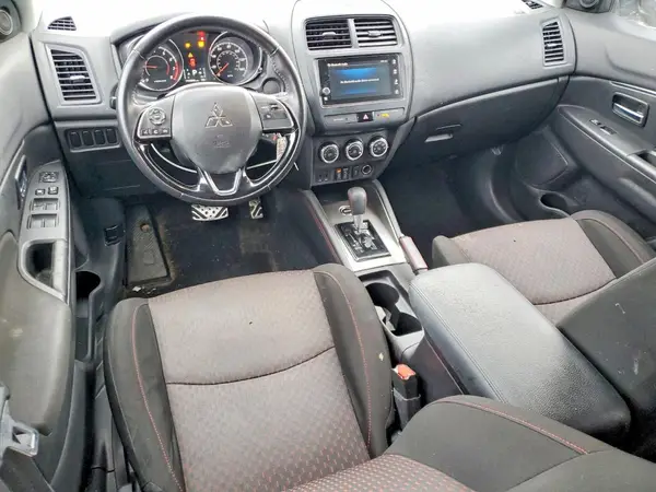 JA4AR3AU5KU018237 2019 MITSUBISHI OUTLANDER - Image 8
