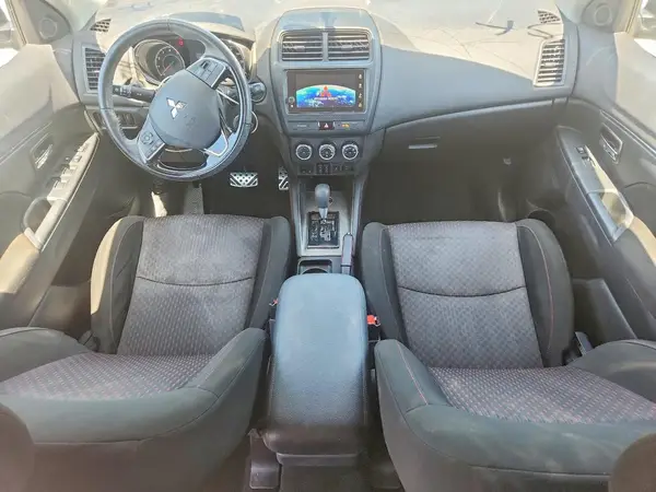 JA4AR3AU5KU019355 2019 MITSUBISHI OUTLANDER - Image 8
