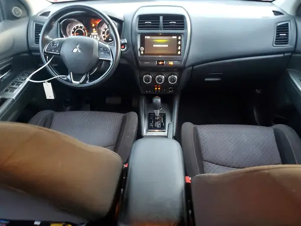 JA4AR3AU5KU024085 2019 MITSUBISHI OUTLANDER - Image 8