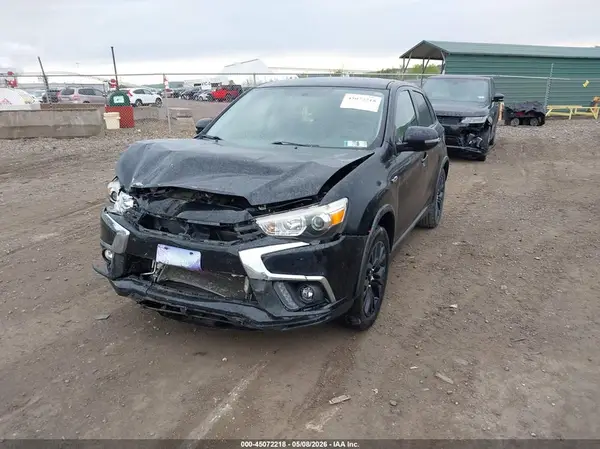 JA4AR3AU5KU024801 2019 MITSUBISHI OUTLANDER - Image 2