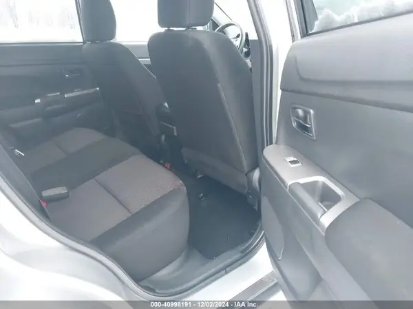 JA4AR3AU5KU028010 2019 MITSUBISHI OUTLANDER - Image 8