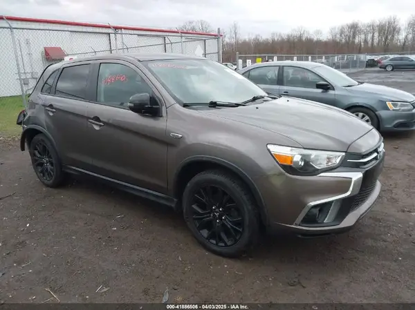 JA4AR3AU5KU028105 2019 MITSUBISHI OUTLANDER - Image 1