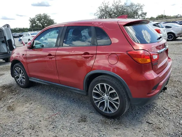 JA4AR3AU5KU030095 2019 MITSUBISHI OUTLANDER - Image 2