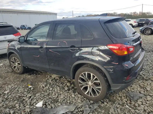 JA4AR3AU5KU033997 2019 MITSUBISHI OUTLANDER - Image 2