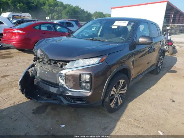 JA4AR3AU5LU010723 2020 MITSUBISHI OUTLANDER - Image 2