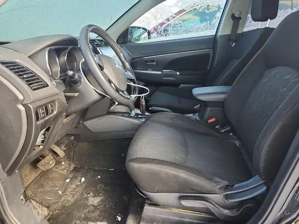 2020 MITSUBISHI OUTLANDER auction photo 7