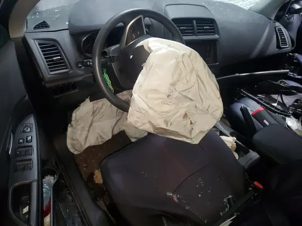 JA4AR3AU5LU026663 2020 MITSUBISHI OUTLANDER - Image 8