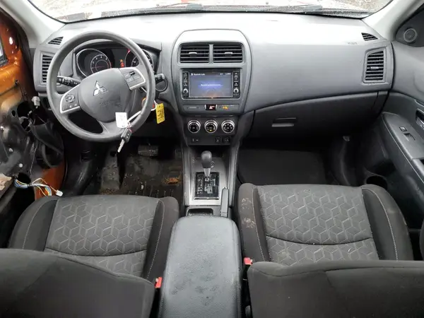 JA4AR3AU5LU027599 2020 MITSUBISHI OUTLANDER - Image 8