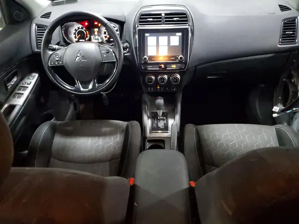 JA4AR3AU5LU029031 2020 MITSUBISHI OUTLANDER - Image 8