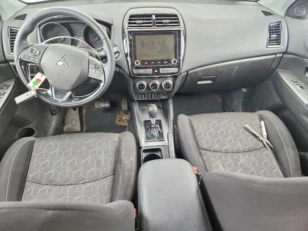 JA4AR3AU5LU031295 2020 MITSUBISHI OUTLANDER - Image 8
