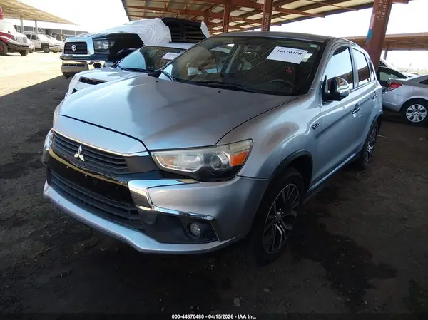 JA4AR3AU6HZ009090 2017 MITSUBISHI OUTLANDER - Image 2