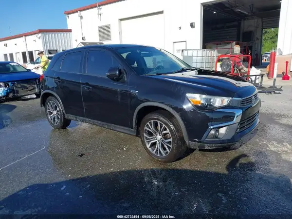 JA4AR3AU6HZ010045 2017 MITSUBISHI OUTLANDER - Image 1