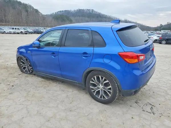 JA4AR3AU6HZ024088 2017 MITSUBISHI OUTLANDER - Image 2