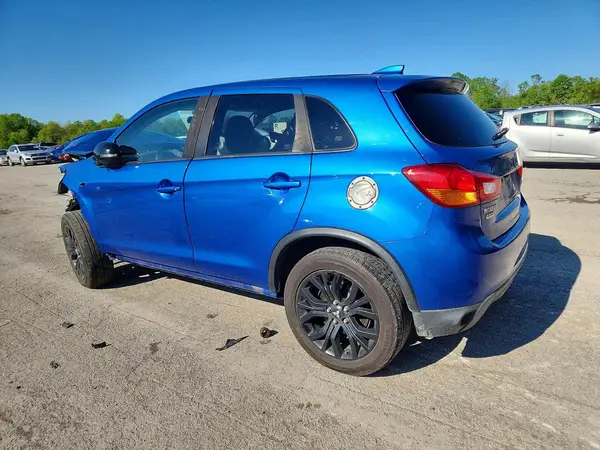 JA4AR3AU6HZ034135 2017 MITSUBISHI OUTLANDER - Image 2