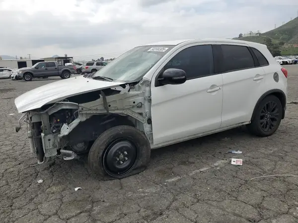 JA4AR3AU6HZ042784 2017 MITSUBISHI OUTLANDER - Image 1