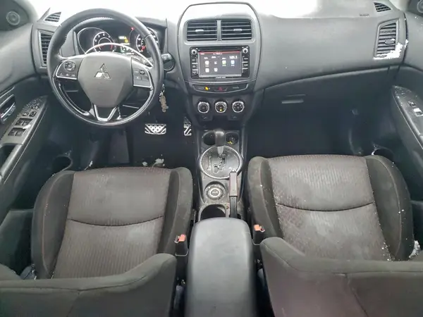 JA4AR3AU6HZ044549 2017 MITSUBISHI OUTLANDER - Image 8