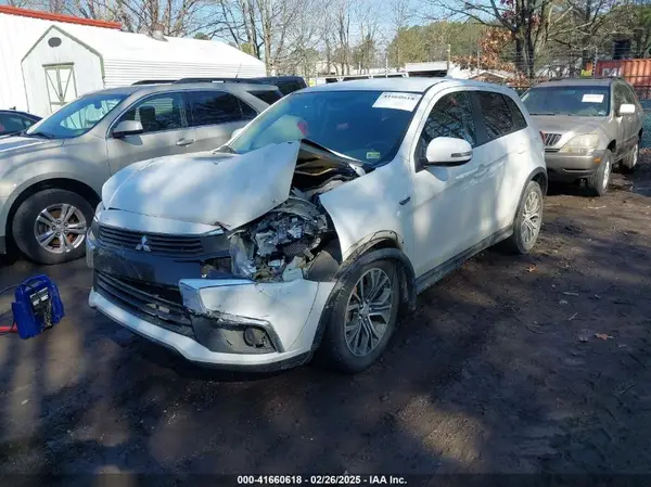 JA4AR3AU6HZ067023 2017 MITSUBISHI OUTLANDER - Image 2