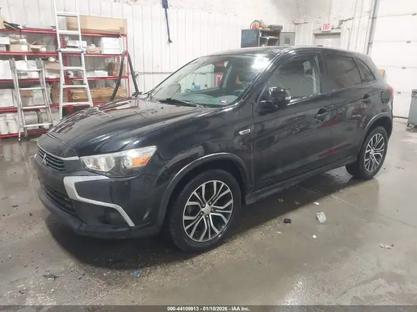 JA4AR3AU6HZ068222 2017 MITSUBISHI OUTLANDER - Image 2
