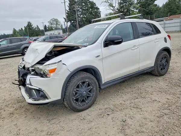 JA4AR3AU6JU011733 2018 MITSUBISHI OUTLANDER - Image 1