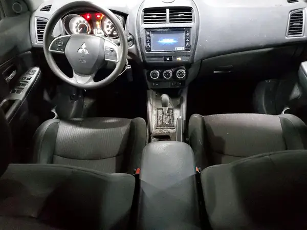 JA4AR3AU6JU018410 2018 MITSUBISHI OUTLANDER - Image 8